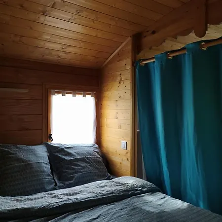 Luxury tent Domaine Moulin D'elemiah Gemozac